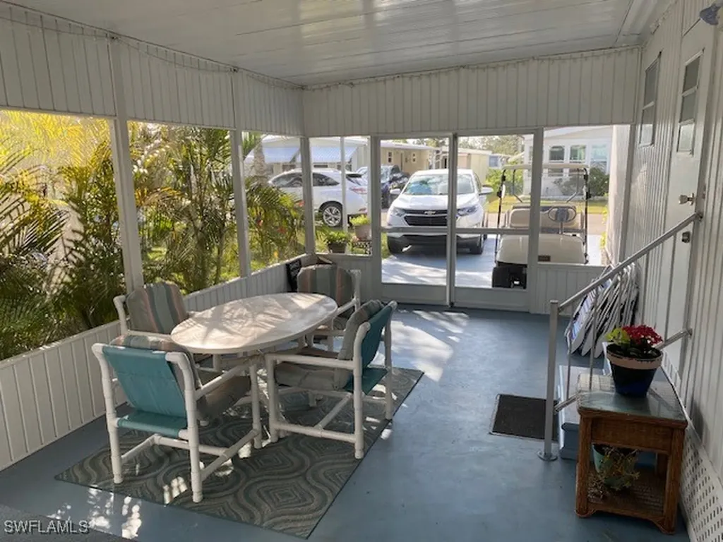 2738 Indianwood Drive North Fort Myers FL 33917