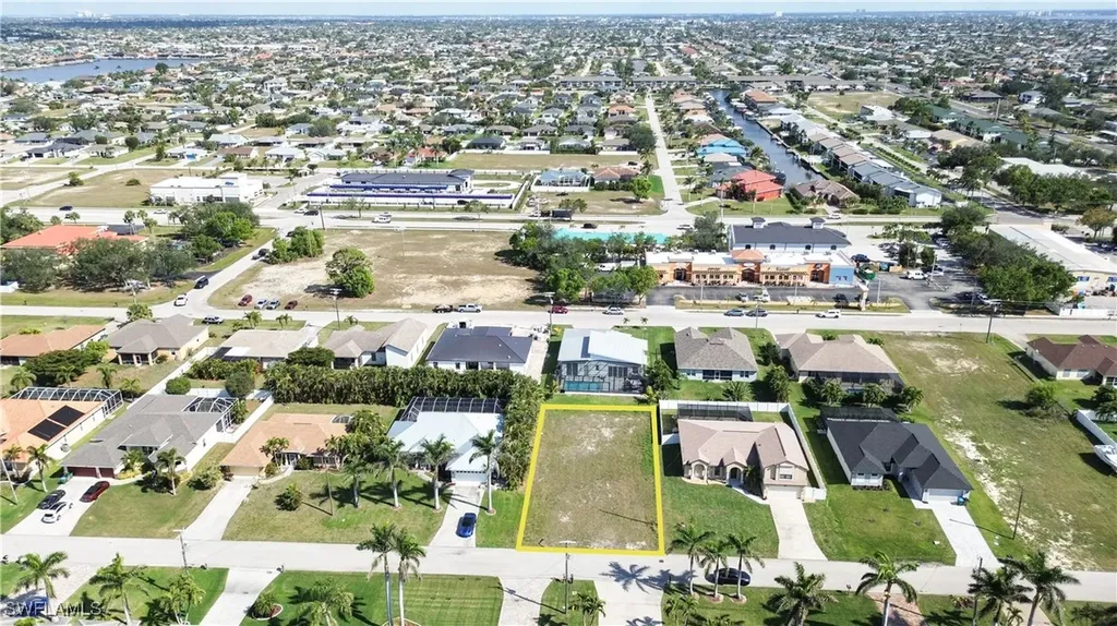 4627 SW 17th Avenue Cape Coral FL 33914