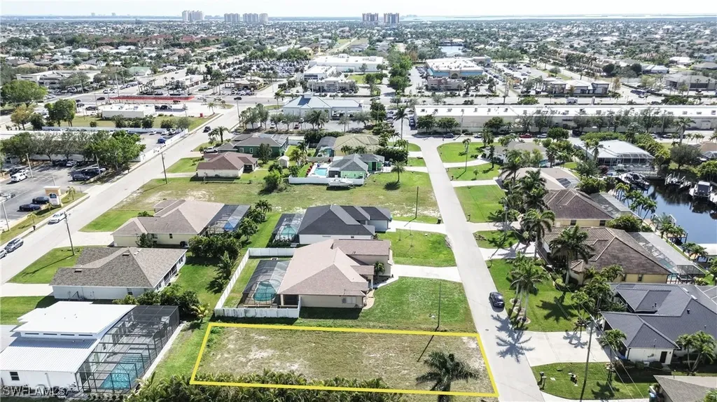4627 SW 17th Avenue Cape Coral FL 33914