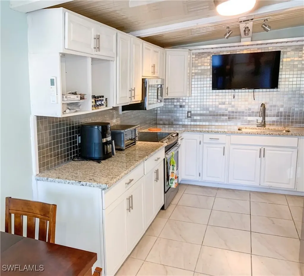 19681 Summerlin Road Fort Myers FL 33908