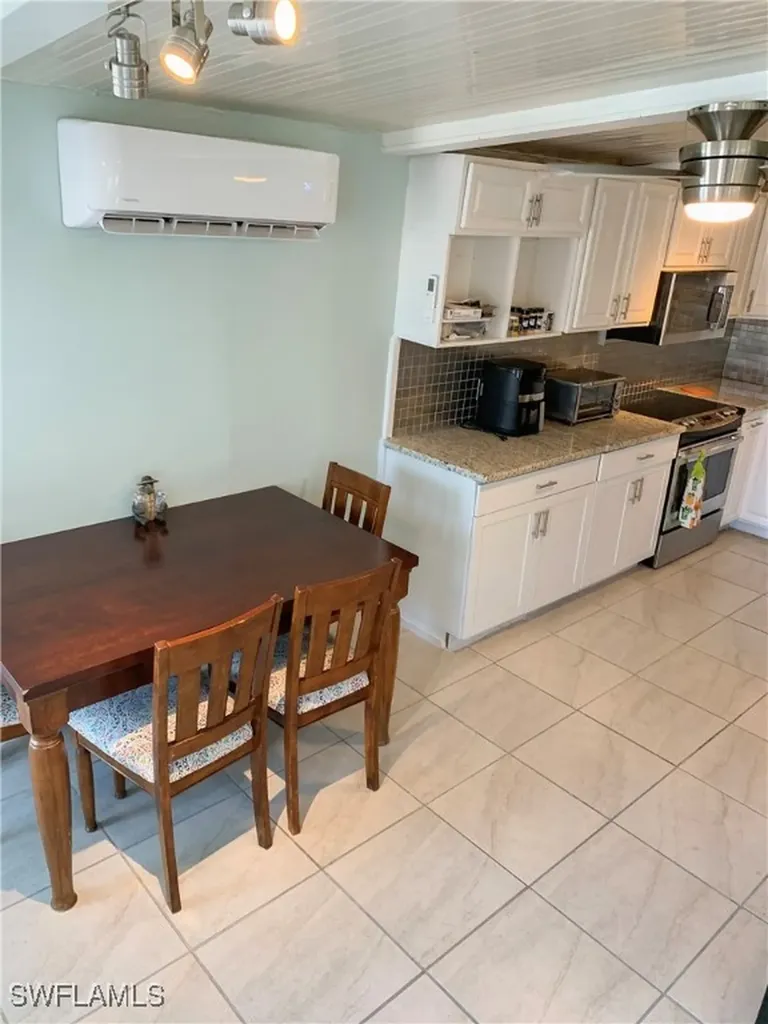 19681 Summerlin Road Fort Myers FL 33908