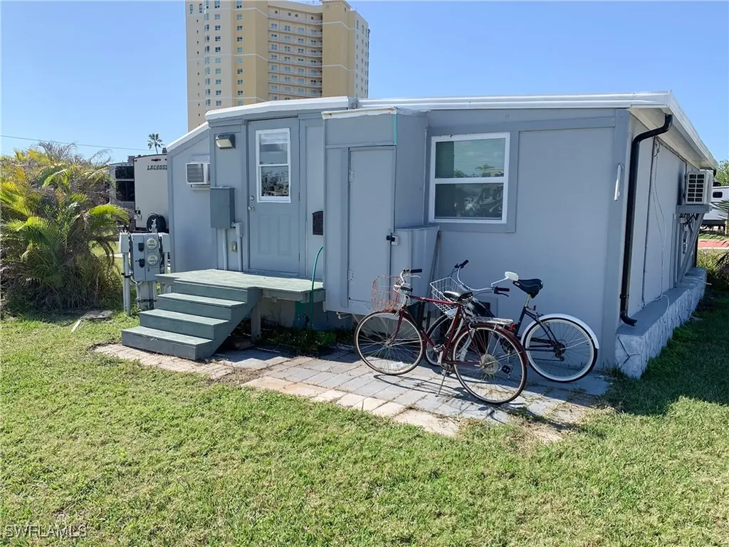 19681 Summerlin Road Fort Myers FL 33908