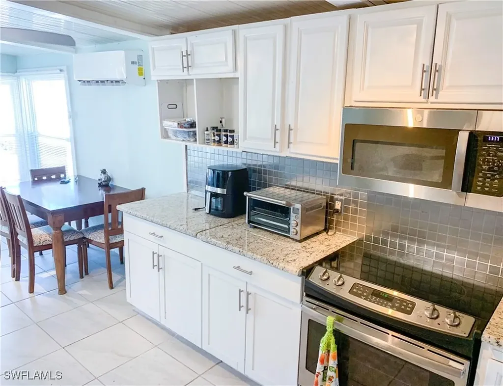 19681 Summerlin Road Fort Myers FL 33908