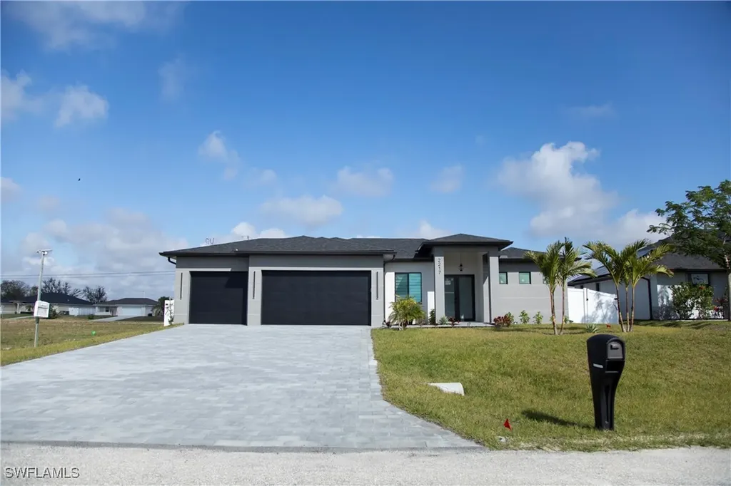 2217 NE 15th Terrace Cape Coral FL 33909