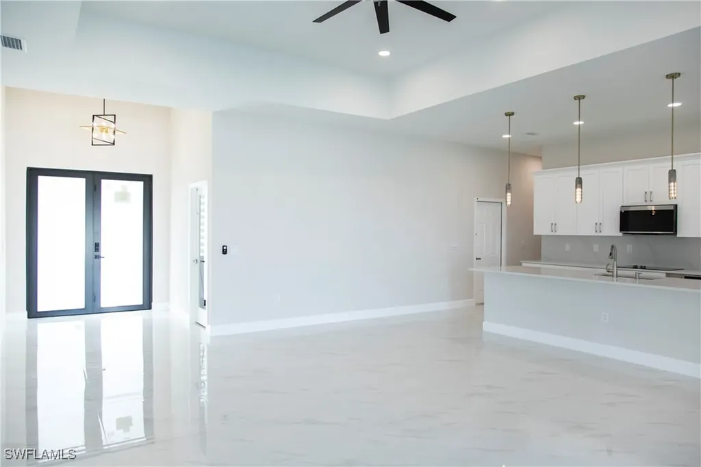 2217 NE 15th Terrace Cape Coral FL 33909