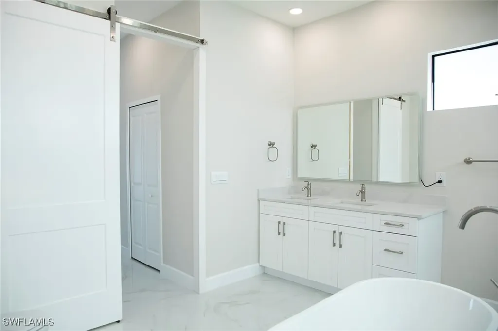 2217 NE 15th Terrace Cape Coral FL 33909