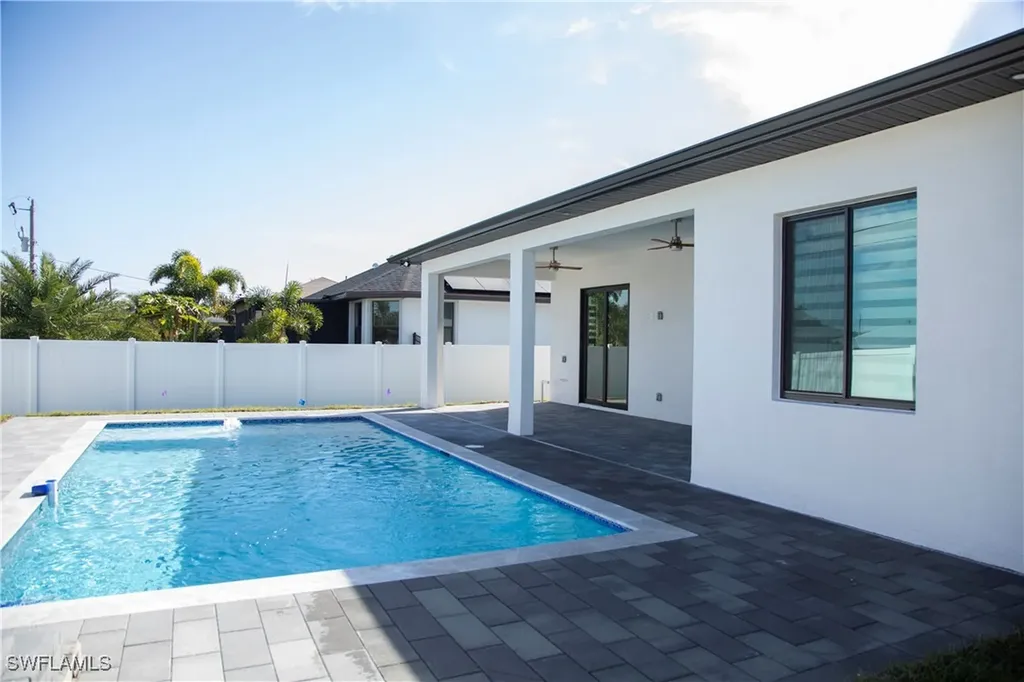 2217 NE 15th Terrace Cape Coral FL 33909