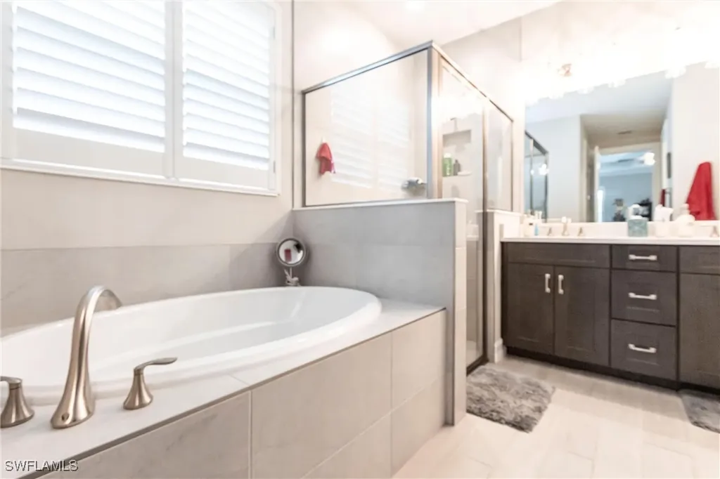 28125 Captiva Shell Loop Bonita Springs FL 34135