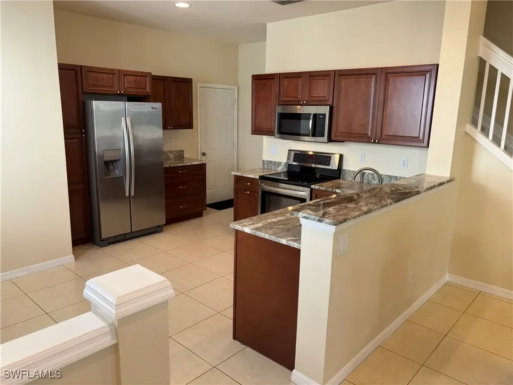 8380 Village Edge Circle Fort Myers FL 33919