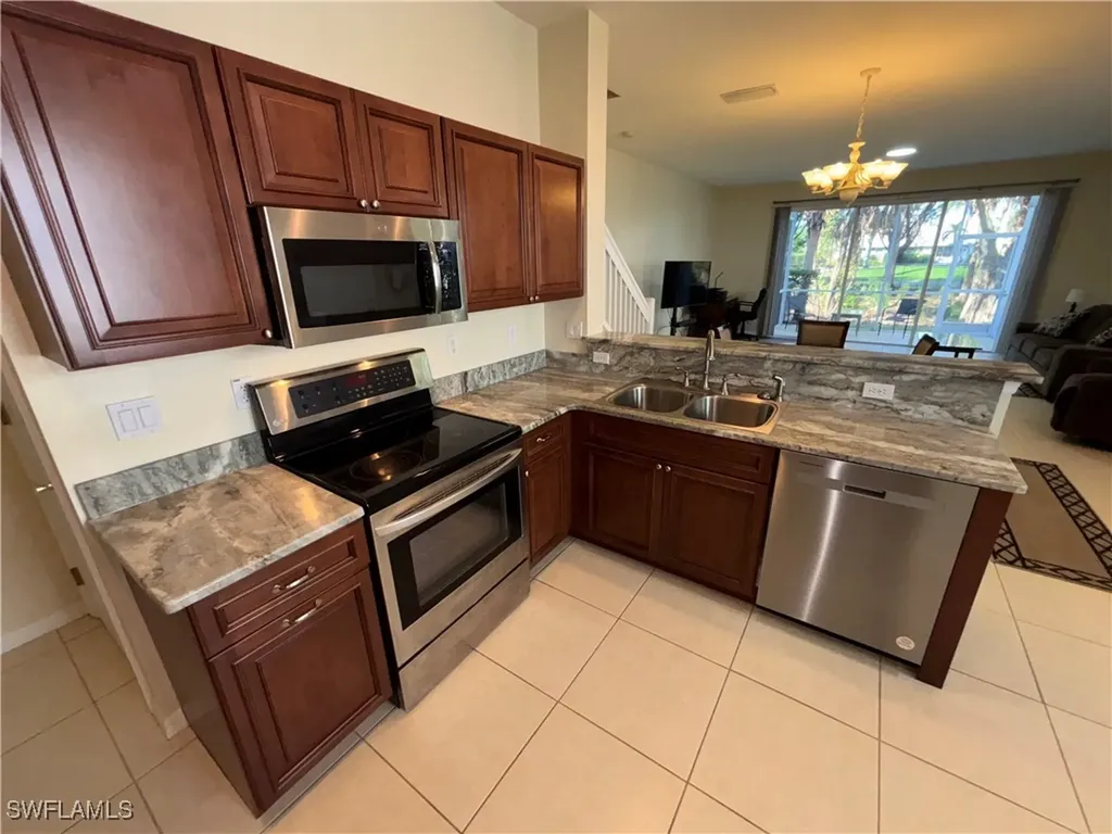 8380 Village Edge Circle Fort Myers FL 33919