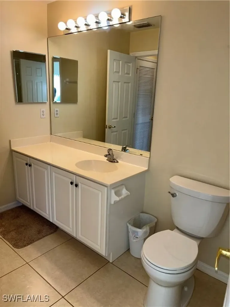 8380 Village Edge Circle Fort Myers FL 33919