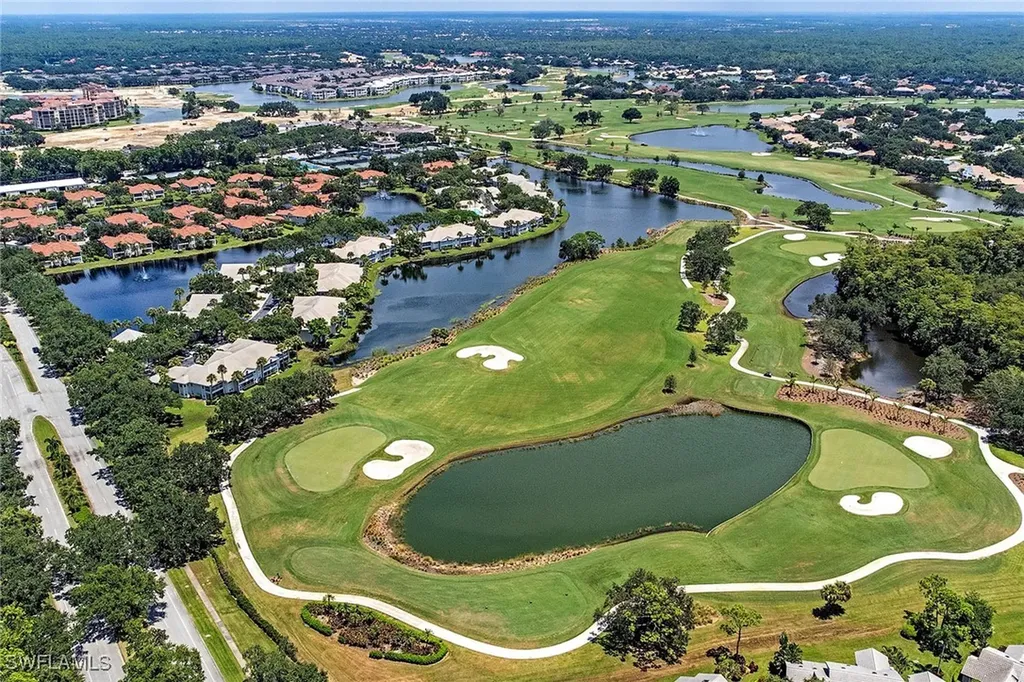 6290 Bellerive Avenue Naples FL 34119