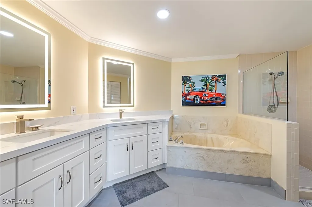 6290 Bellerive Avenue Naples FL 34119