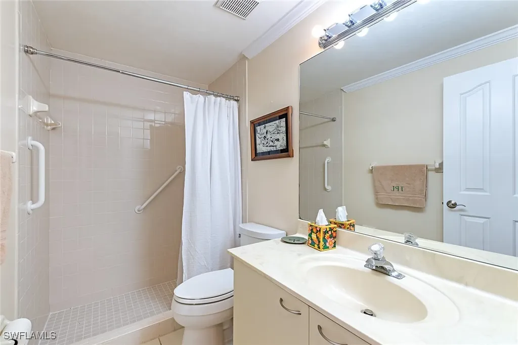 6290 Bellerive Avenue Naples FL 34119