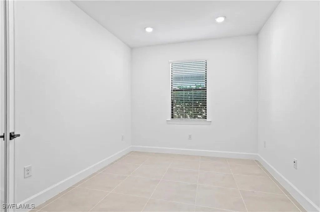 20191 Napa Loop Estero FL 33928