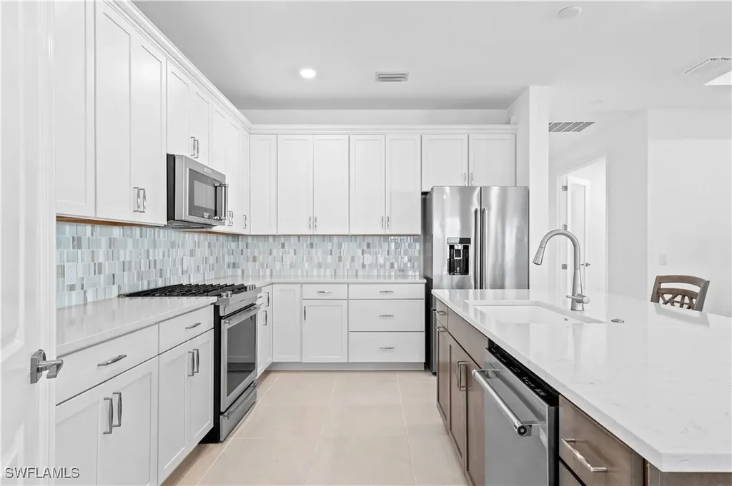 20191 Napa Loop Estero FL 33928