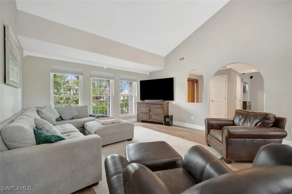 16850 Fox Den Fort Myers FL 33908