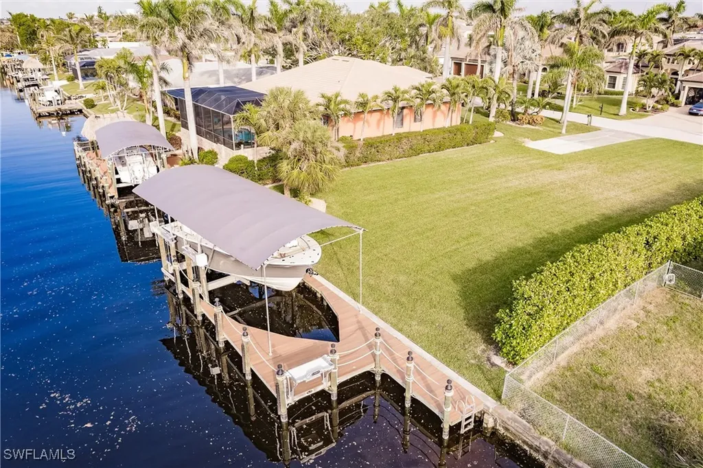 5042 Sorrento Court Cape Coral FL 33904