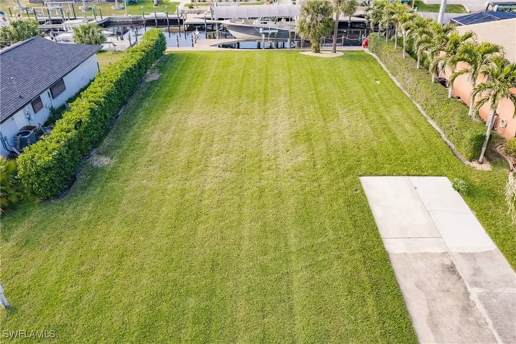 5042 Sorrento Court Cape Coral FL 33904