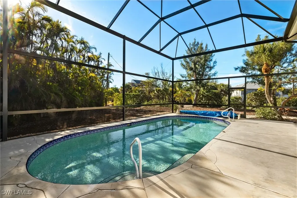 9490 Peaceful Drive Sanibel FL 33957