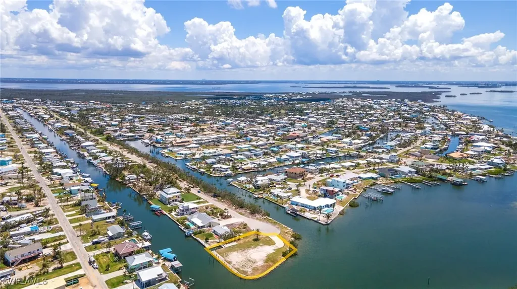2183 Sanibel Boulevard St. James City FL 33956