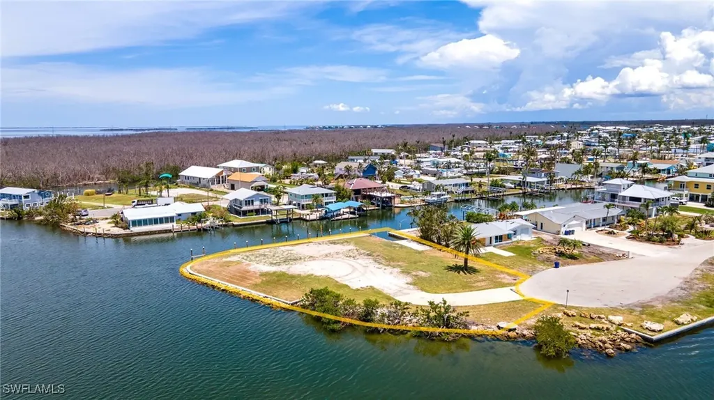 2183 Sanibel Boulevard St. James City FL 33956