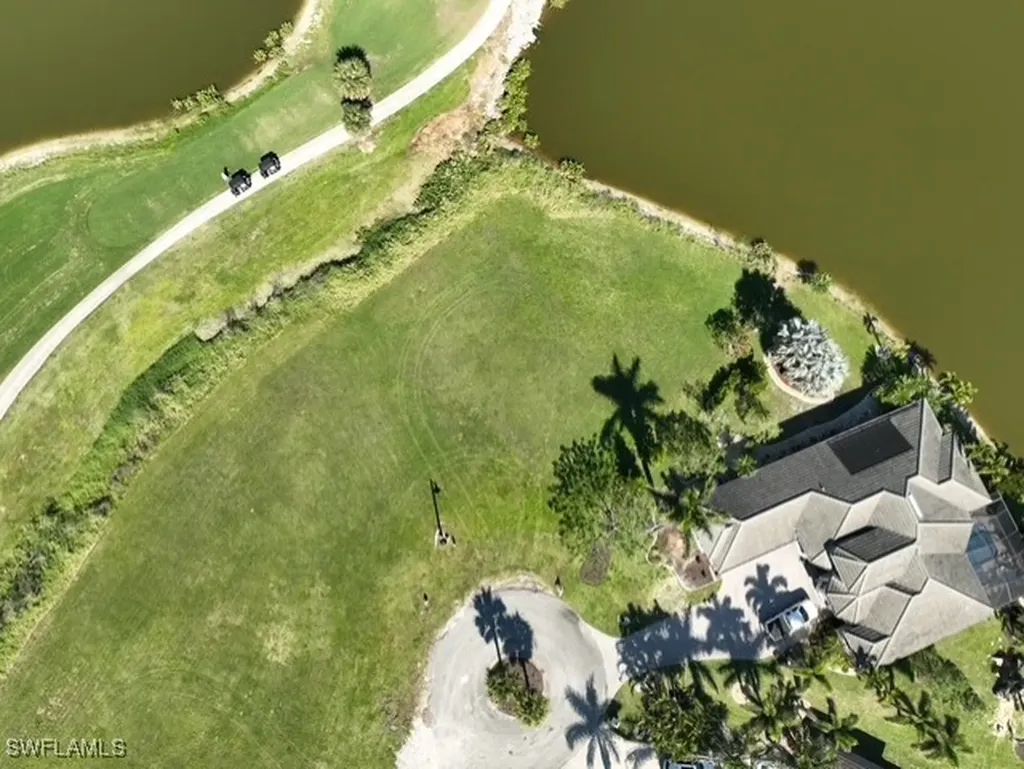 18031 Bluewater Drive Naples FL 34114