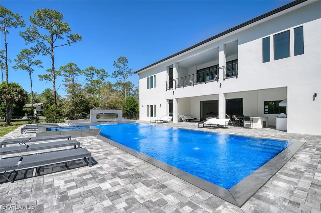 5160 Teak Wood Drive Naples FL 34119