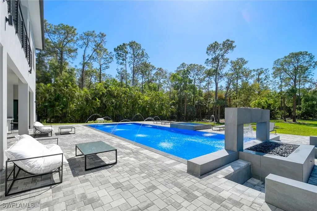 5160 Teak Wood Drive Naples FL 34119
