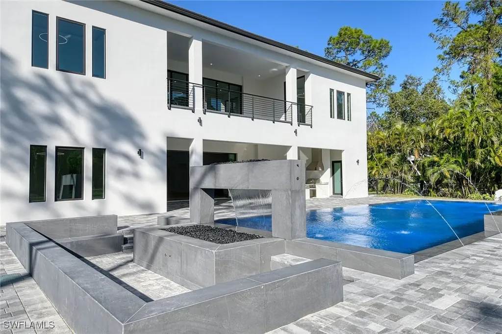 5160 Teak Wood Drive Naples FL 34119