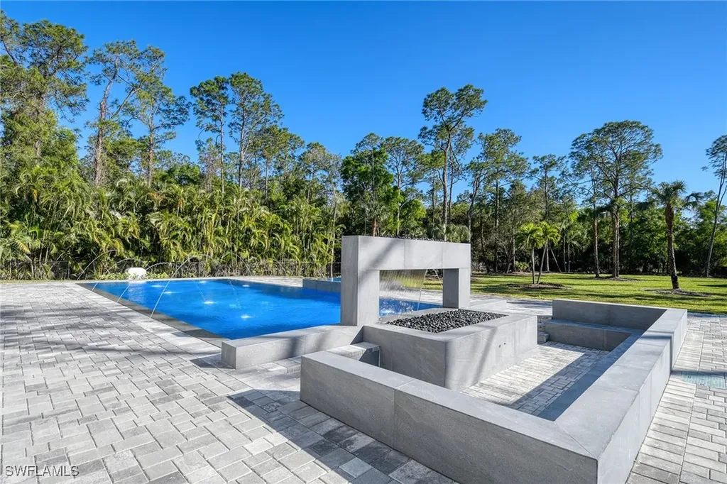 5160 Teak Wood Drive Naples FL 34119