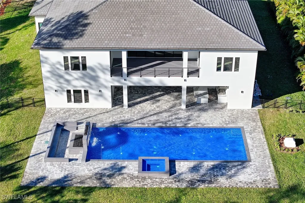 5160 Teak Wood Drive Naples FL 34119