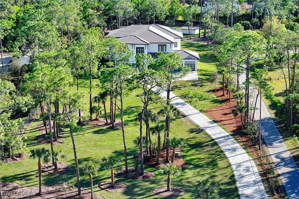 5160 Teak Wood Drive Naples FL 34119