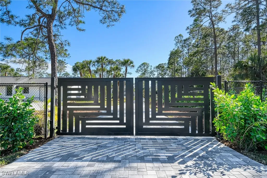 5160 Teak Wood Drive Naples FL 34119