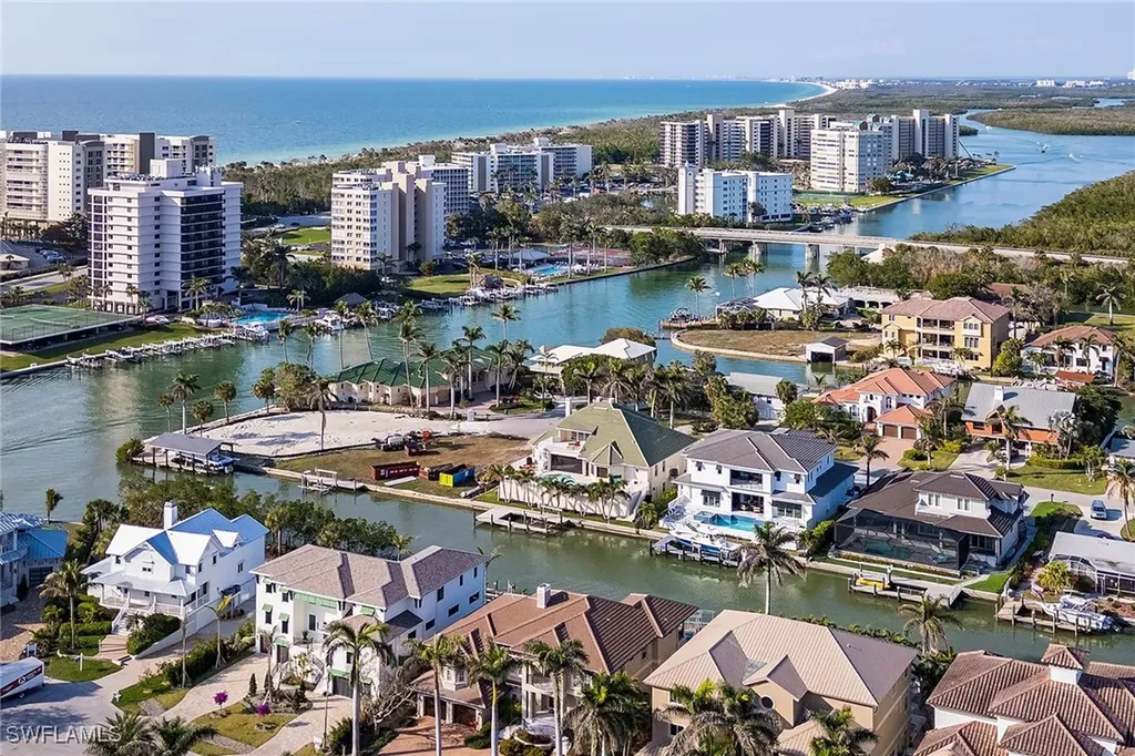 153 Egret Avenue Naples FL 34108