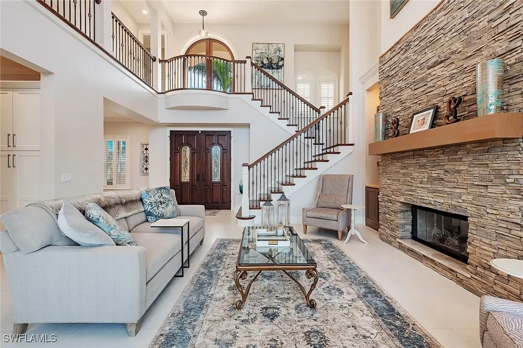 153 Egret Avenue Naples FL 34108