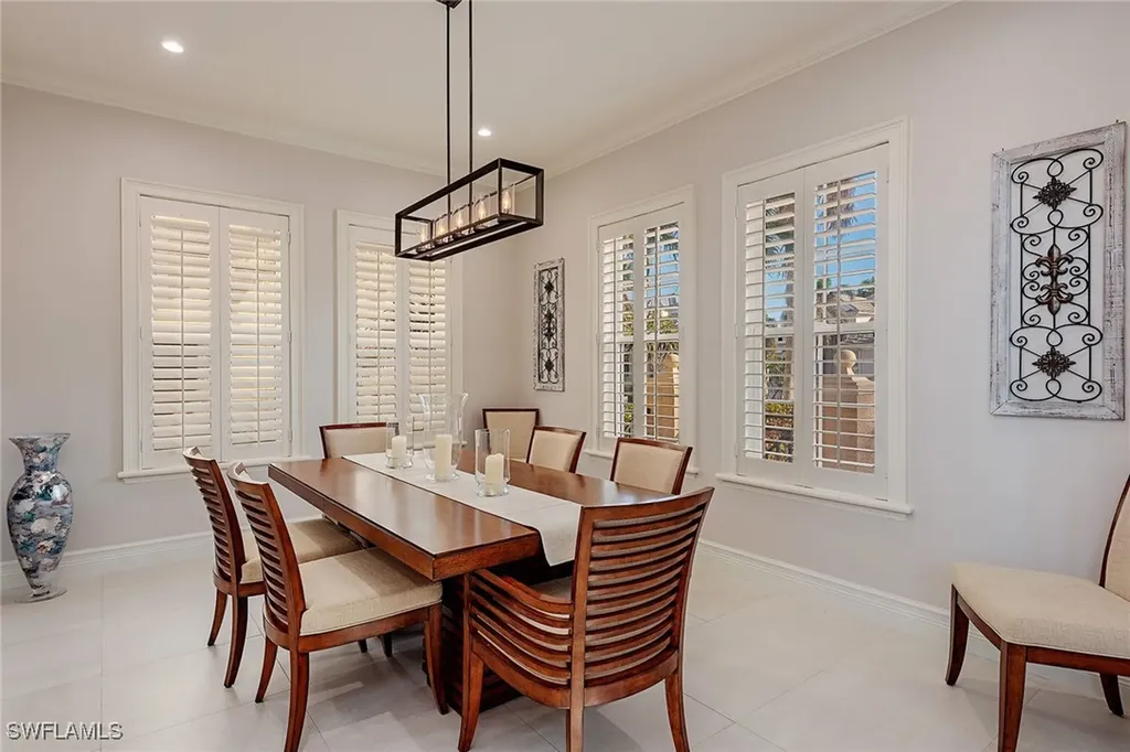 153 Egret Avenue Naples FL 34108