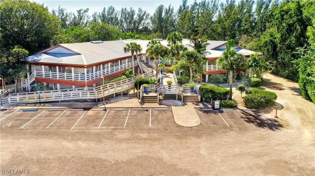 1551 Periwinkle Way Sanibel FL 33957