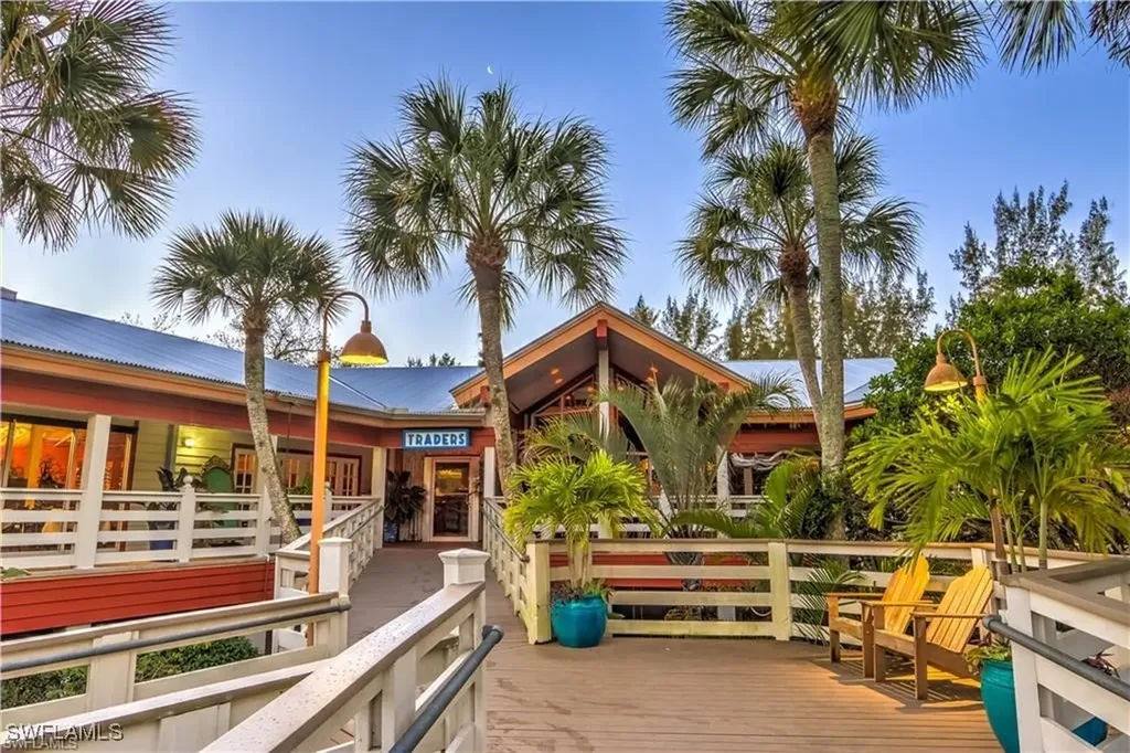 1551 Periwinkle Way Sanibel FL 33957