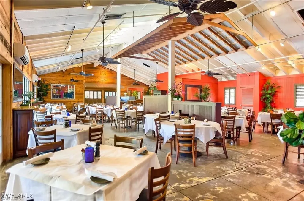 1551 Periwinkle Way Sanibel FL 33957