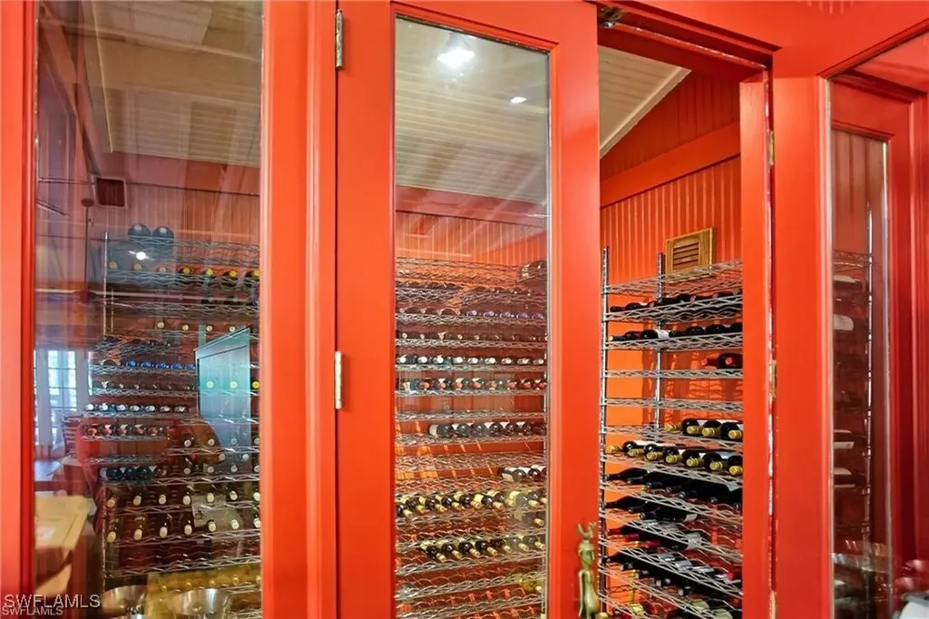 1551 Periwinkle Way Sanibel FL 33957