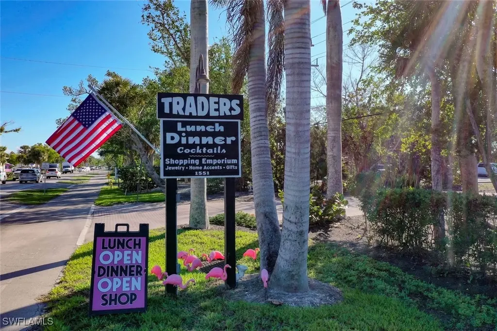 1551 Periwinkle Way Sanibel FL 33957