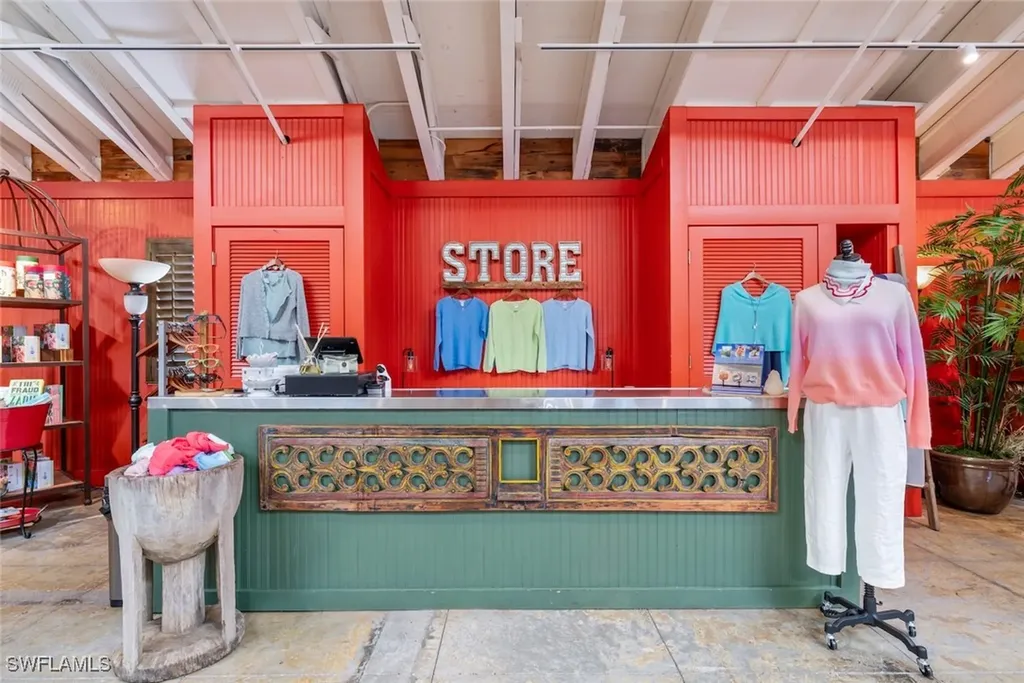 1551 Periwinkle Way Sanibel FL 33957