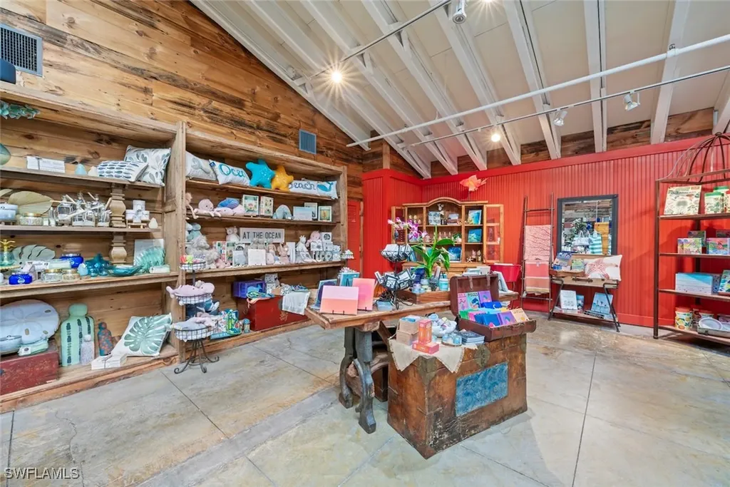 1551 Periwinkle Way Sanibel FL 33957