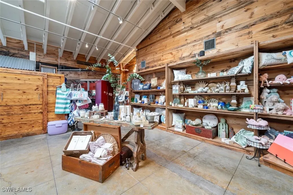 1551 Periwinkle Way Sanibel FL 33957