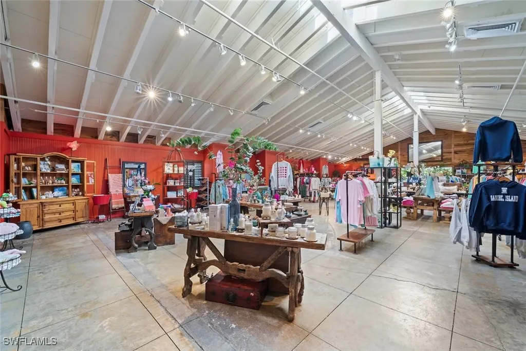 1551 Periwinkle Way Sanibel FL 33957