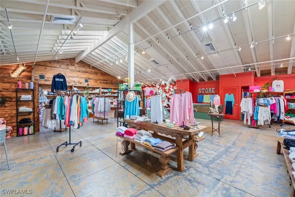 1551 Periwinkle Way Sanibel FL 33957