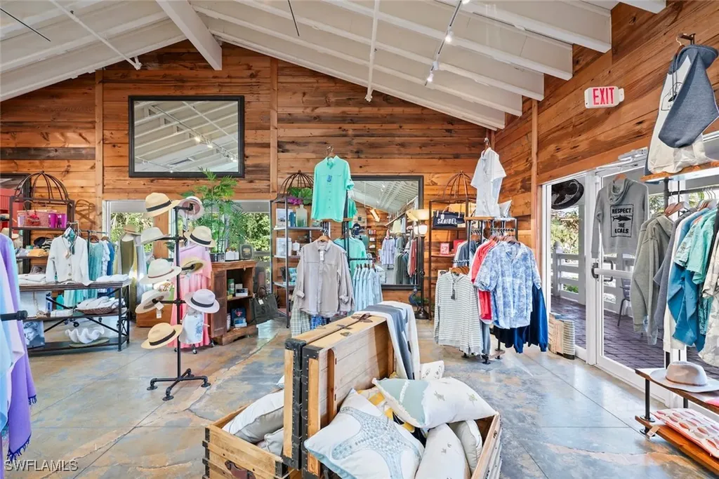 1551 Periwinkle Way Sanibel FL 33957