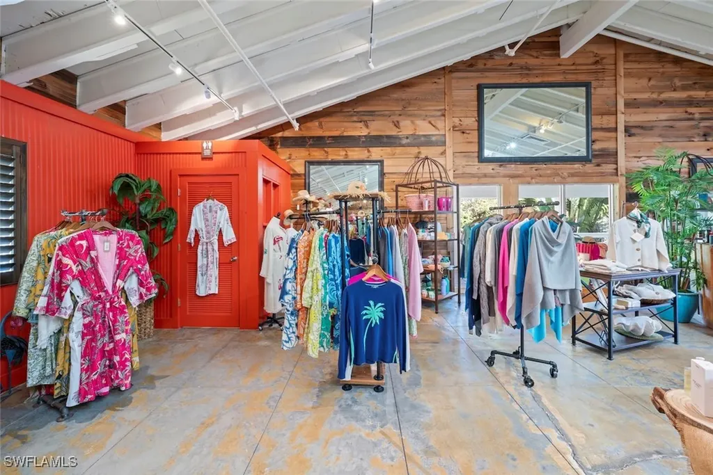 1551 Periwinkle Way Sanibel FL 33957