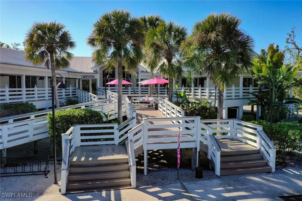 1551 Periwinkle Way Sanibel FL 33957